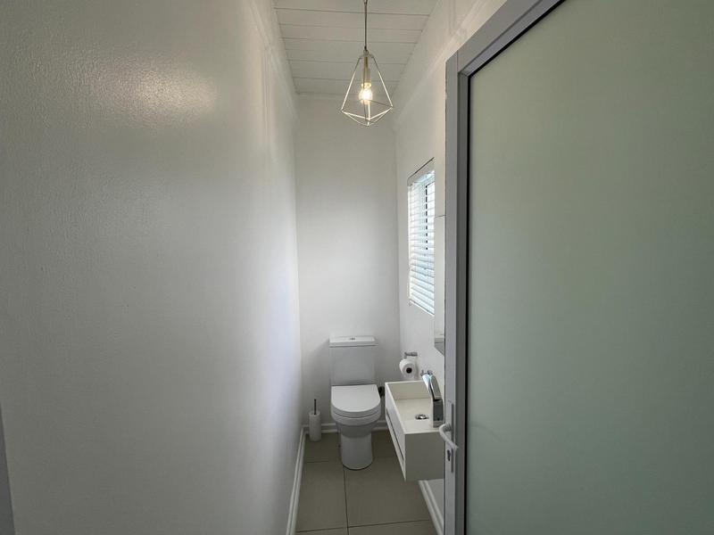 4 Bedroom Property for Sale in Dwarskersbos Western Cape